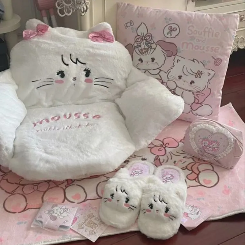 Mikko Plush Cushion Set - Lovesickdoe