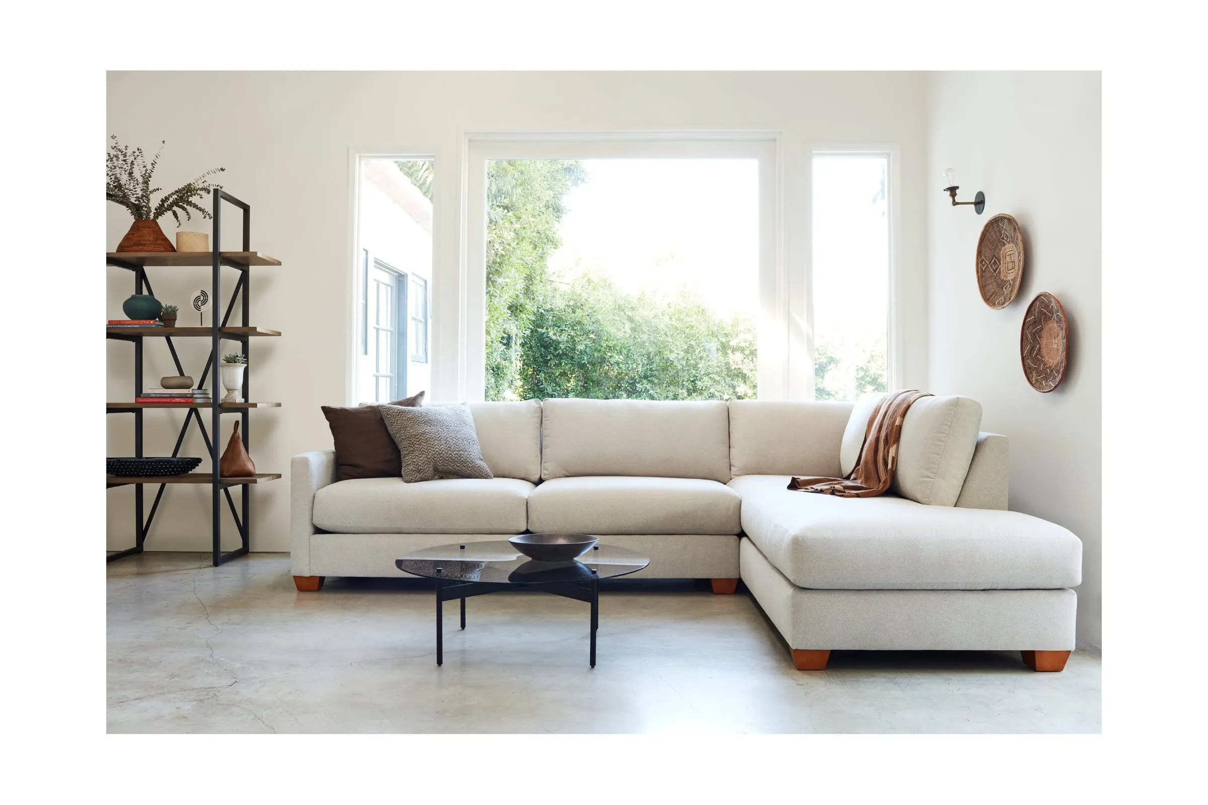 Tuxedo 2pc Sectional Sofa :: Leg Finish: Espresso / Configuration: RAF - Chaise on the Right